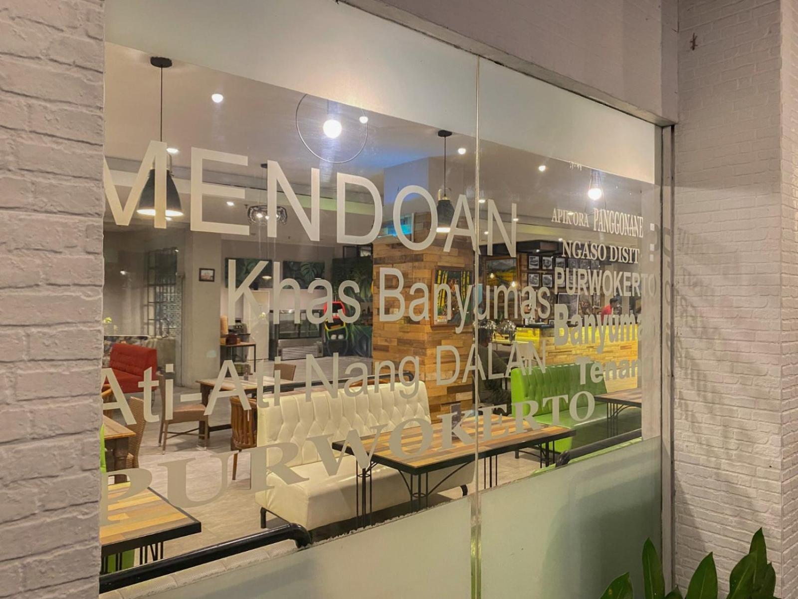 Meotel Purwokerto Exterior foto